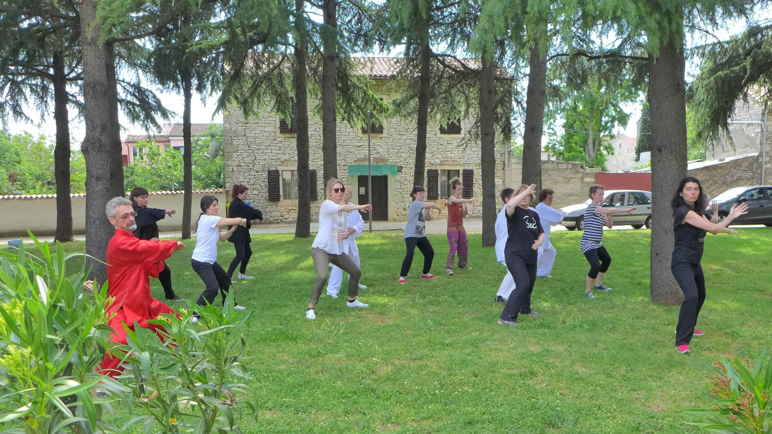 Aktivnosti-tecajevi Aktivnosti i tecajevi