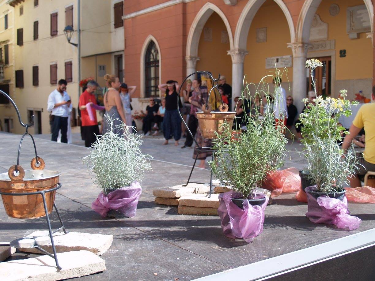 Qi-proslave-i-zabave