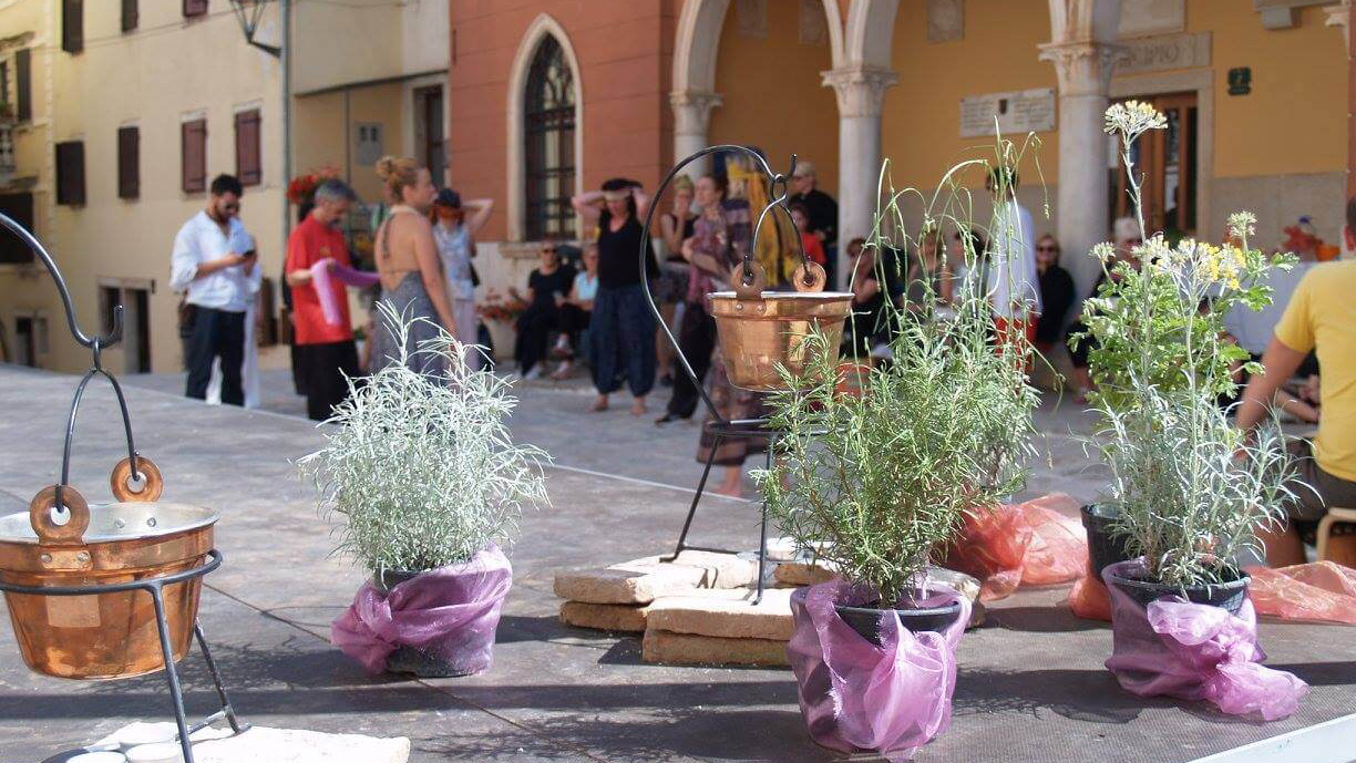 Qi-proslave-zabave Qi-proslave-zabave